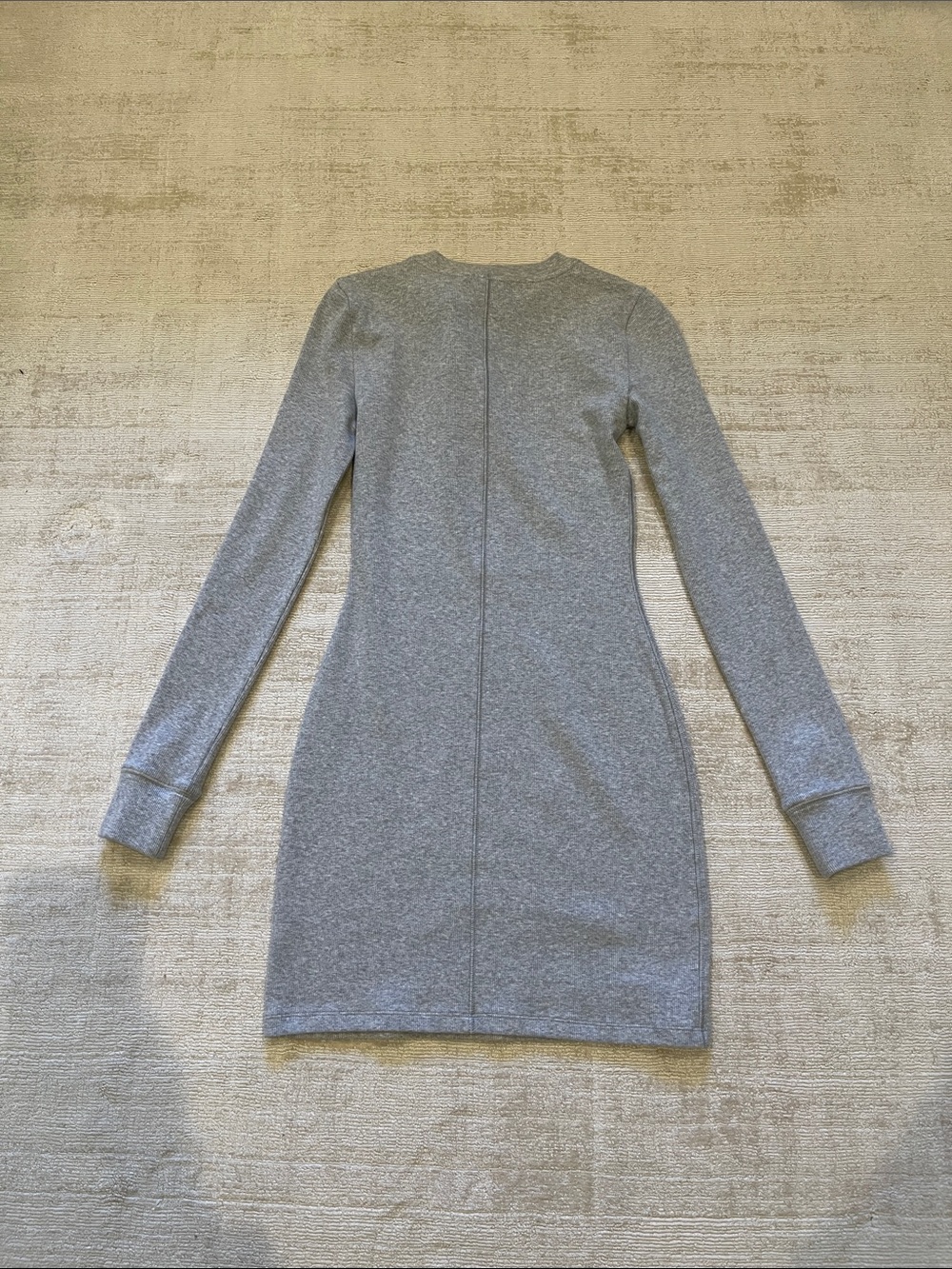 Aritzia Long Sleeve Henley Bodycon Dress in heathered gray - Picture 5 of 6